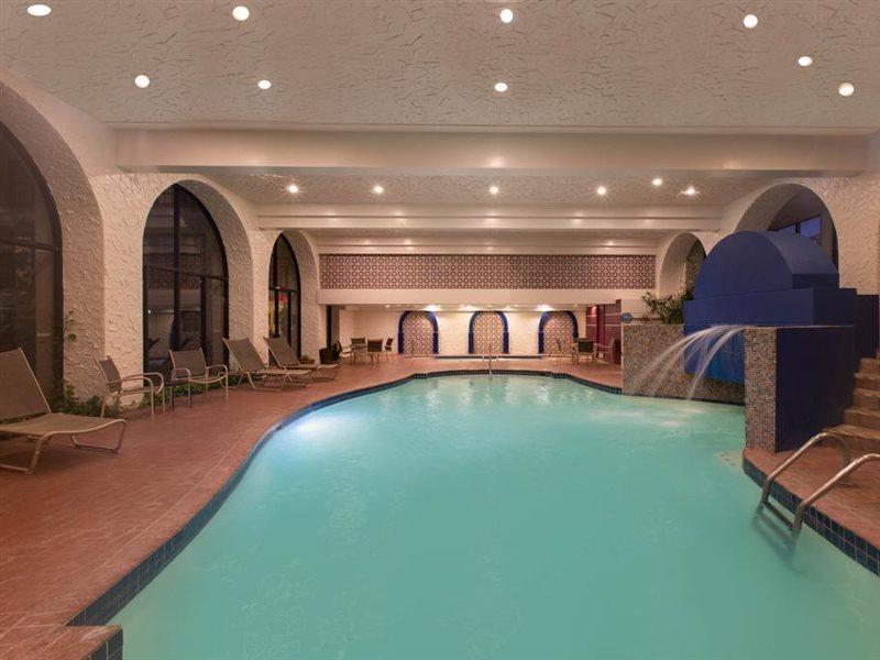 Aksarben Suites Trademark Collection By Wyndham Omaha Luaran gambar