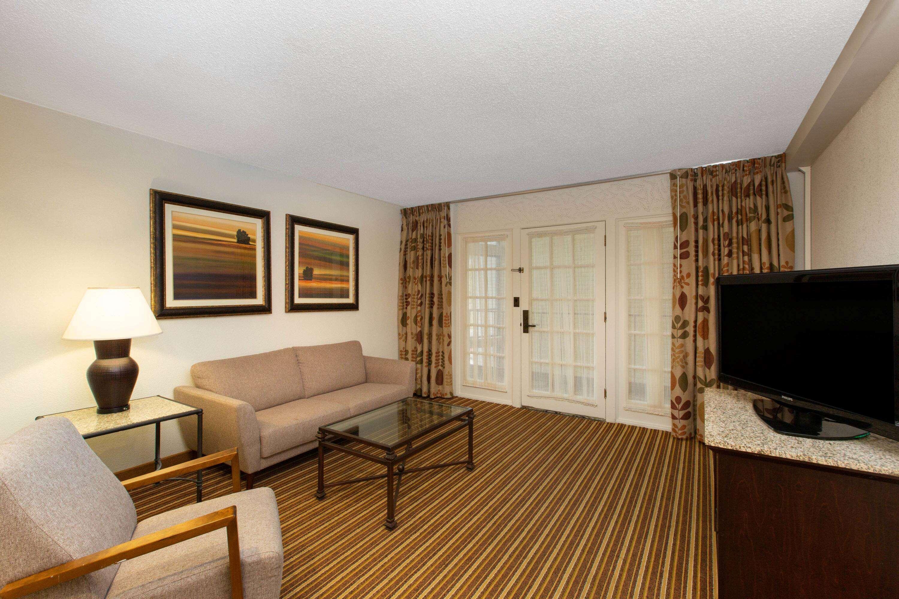 Aksarben Suites Trademark Collection By Wyndham Omaha Luaran gambar