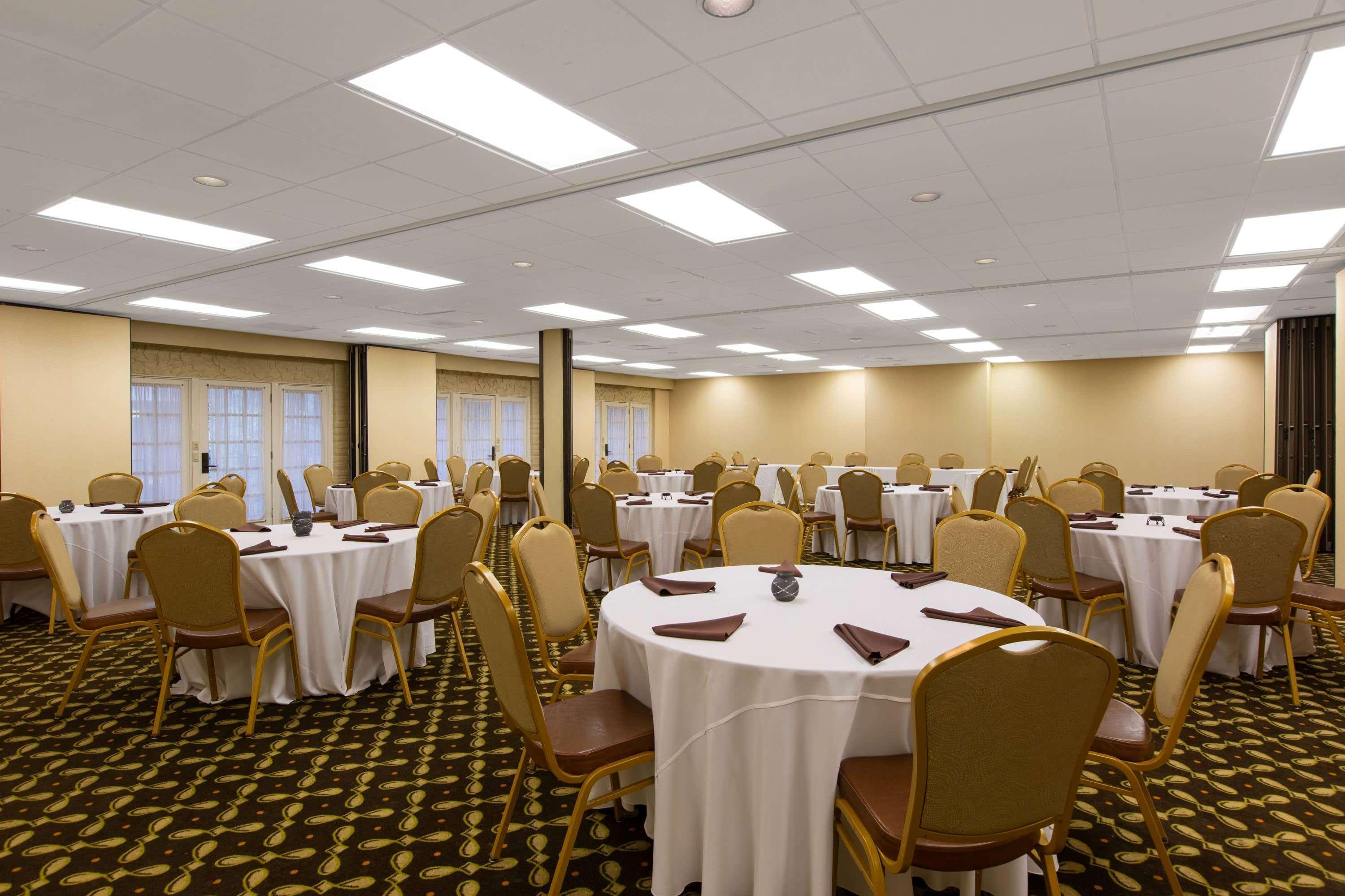 Aksarben Suites Trademark Collection By Wyndham Omaha Luaran gambar