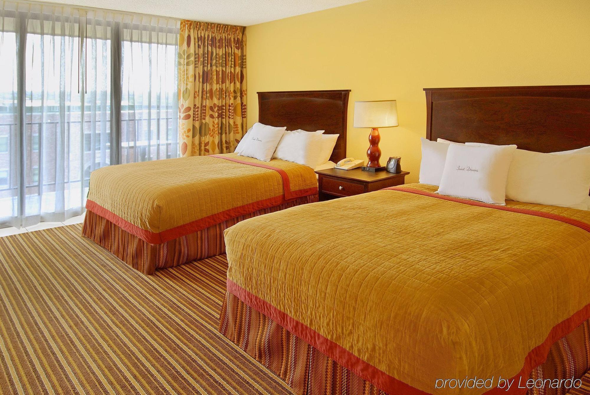 Aksarben Suites Trademark Collection By Wyndham Omaha Bilik gambar