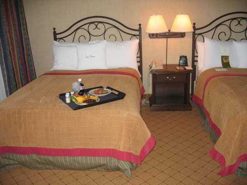 Aksarben Suites Trademark Collection By Wyndham Omaha Bilik gambar
